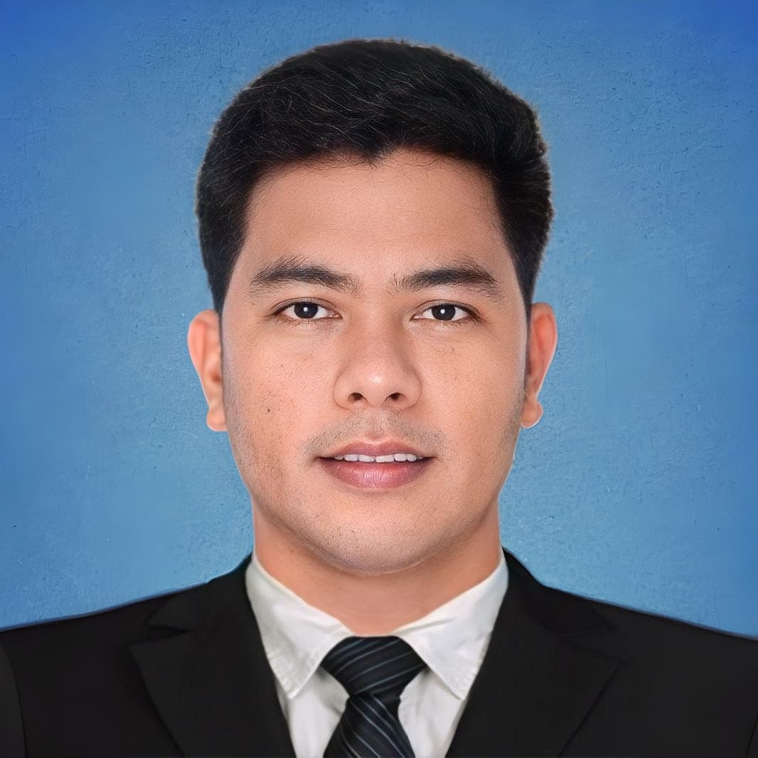 Portrait of Roland G. Cadavos